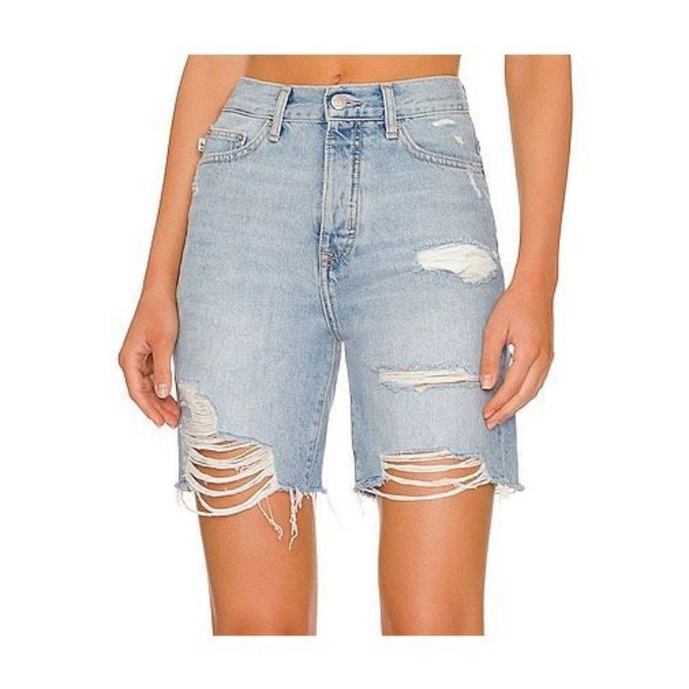 Lovers and Friends Devon High Rise Cut Off
Distressed shorts size 25 NWOT